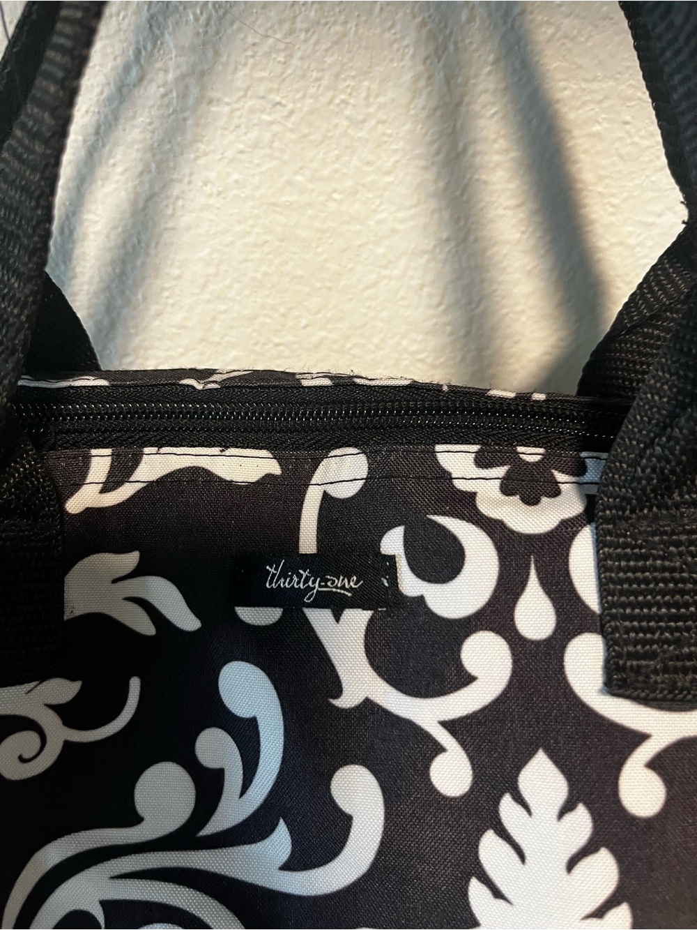 Thirty-One Black and White Damask Expandable Weekender Bag - Picture 3 of 3